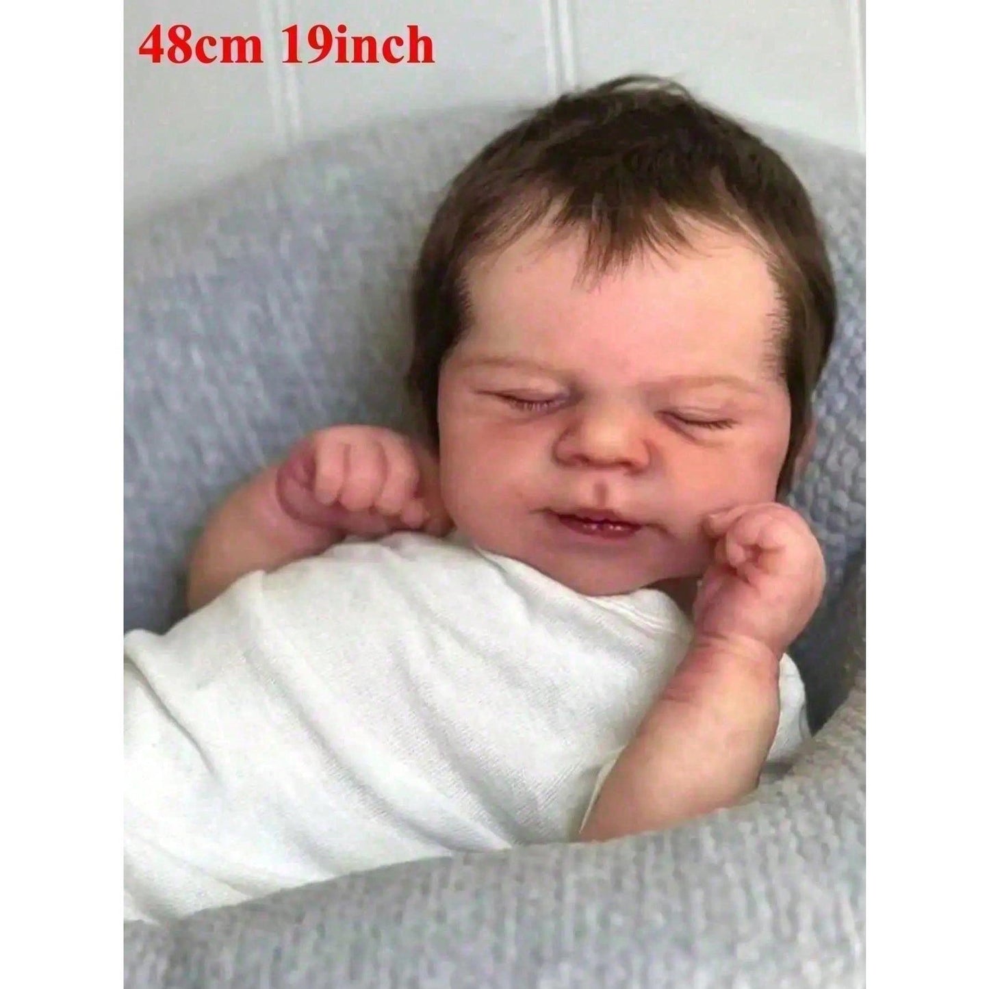 Reborn Realistic Doll with Soft Vinyl Body, 48 cm (19 inches), Featuring Hand-Painted 3D Skin and Veins; Cute Play House Toy, Birthday Gift (Includes a random selection of accessories, such as a pacifier, bottle, and clothing set)